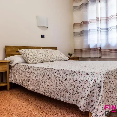Apartment Sant Pere 11 *